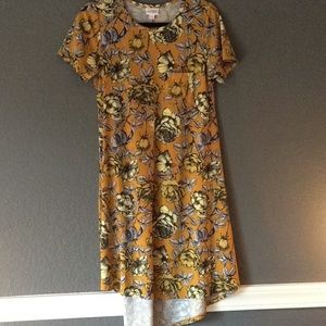 NWOT Lularoe carly small